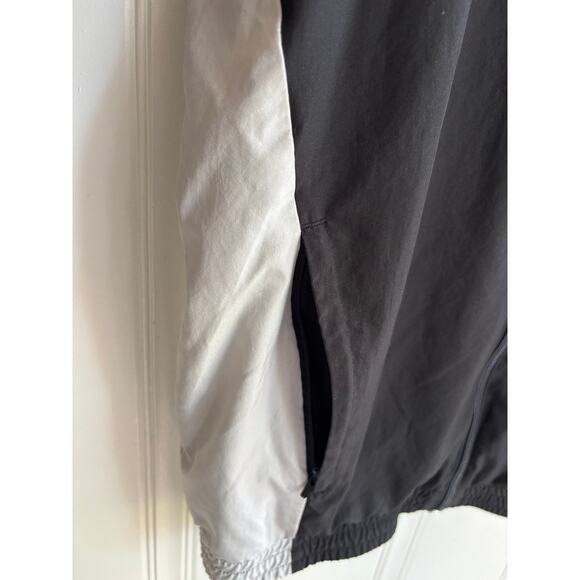 Puma Full Zip Black and White Track Jacket Women's Size Medium - Picture 7 of 7